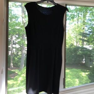 Theory LBD size 8 sleeveless stretch/ pockets!